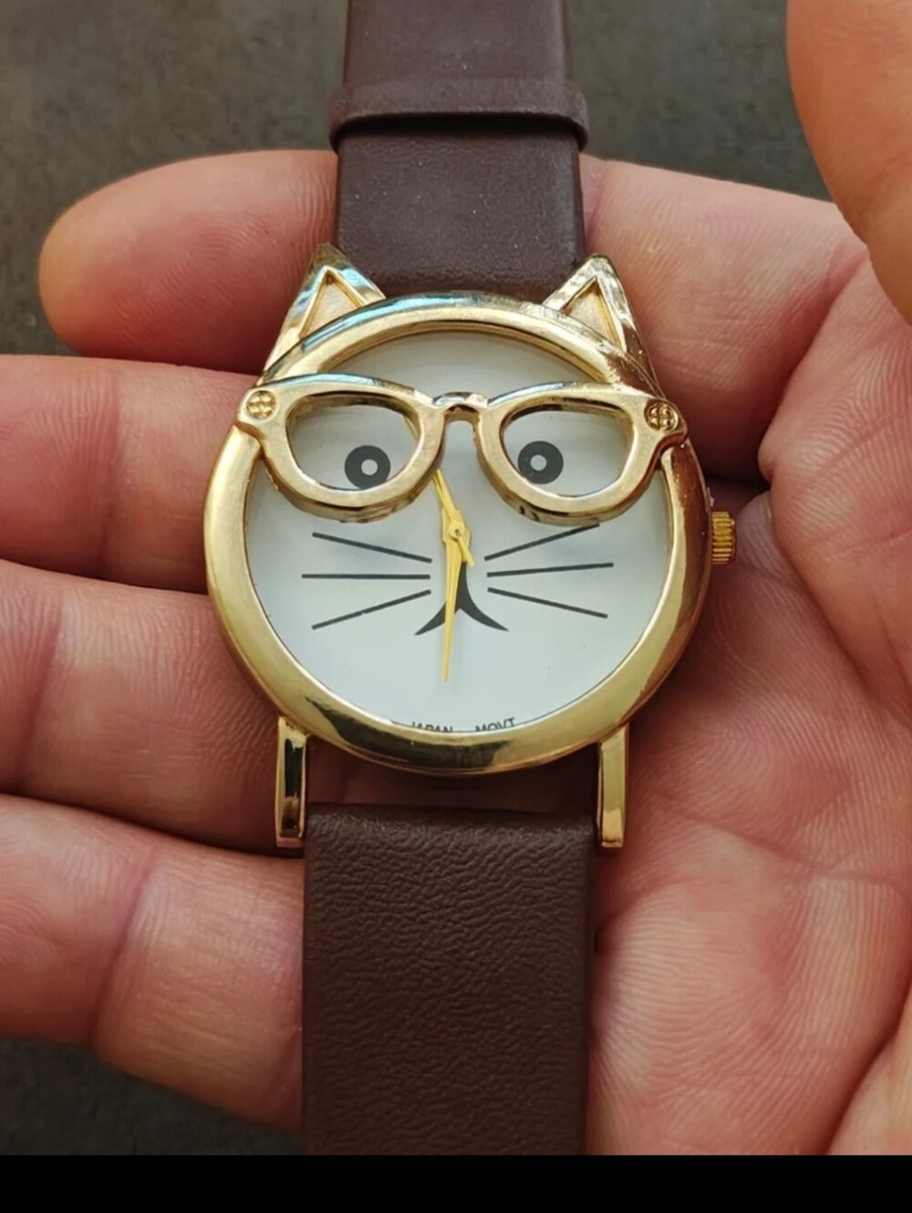 Playful Cat With Glasses &  Brown Faux Leather Band Ladies Watch New.